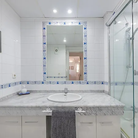 Apartment Increible Piso 4 Dorm, Terraza, Parking & Pool *