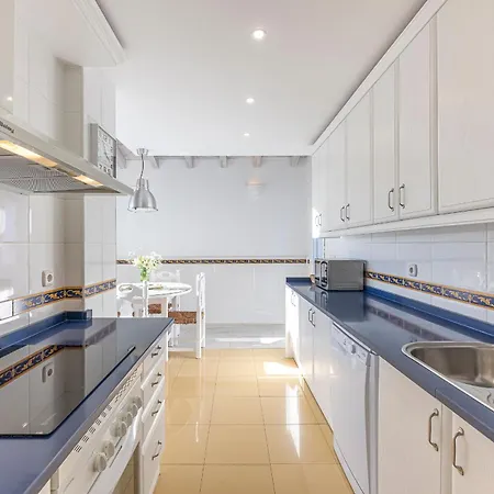 Increible Piso 4 Dorm, Terraza, Parking & Pool Apartment