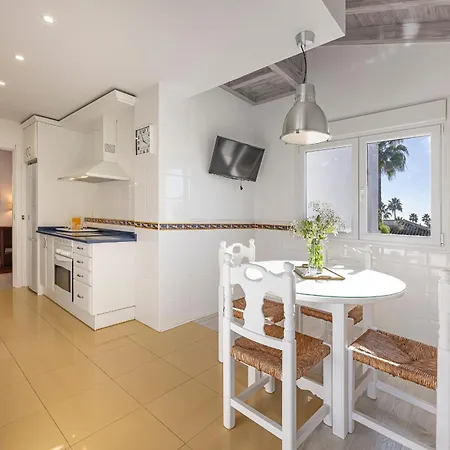 Increible Piso 4 Dorm, Terraza, Parking & Pool Apartment *
