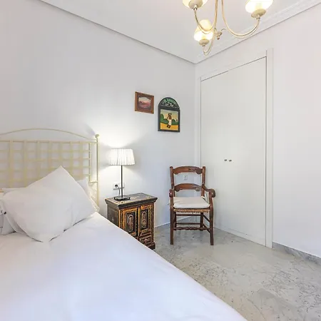 Increible Piso 4 Dorm, Terraza, Parking & Pool Apartment