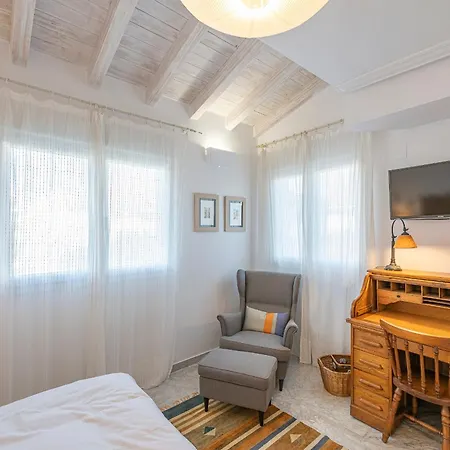 Increible Piso 4 Dorm, Terraza, Parking & Pool Apartment