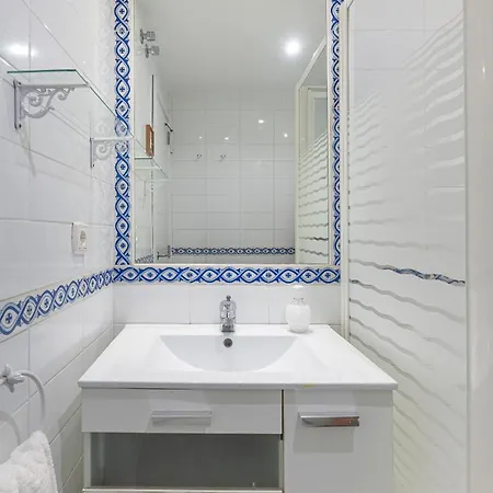 Increible Piso 4 Dorm, Terraza, Parking & Pool Apartment *