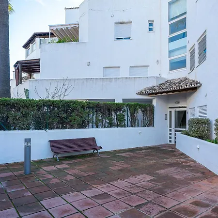 Increible Piso 4 Dorm, Terraza, Parking & Pool * Marbella