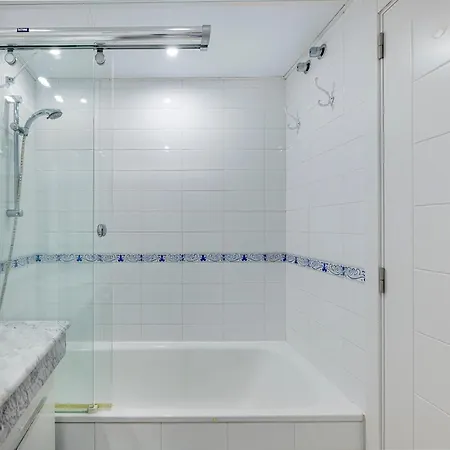 Increible Piso 4 Dorm, Terraza, Parking & Pool *